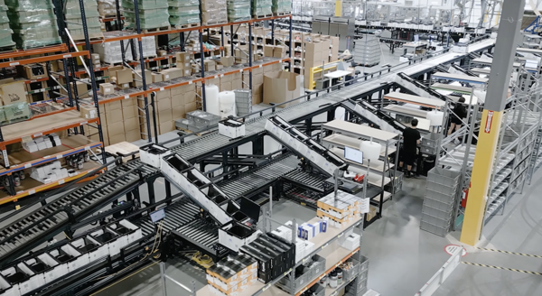 Industrial Conveyors & Conveying Systems: The Complete Guide